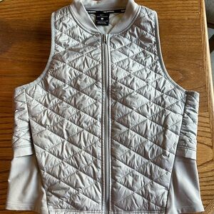 Nike running vest with pockets